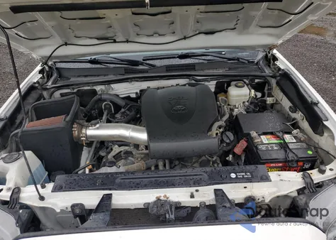 2017 Toyota Tacoma Double Cab z USA, uszkodzony, nr VIN 3TMDZ5BN5HM034991